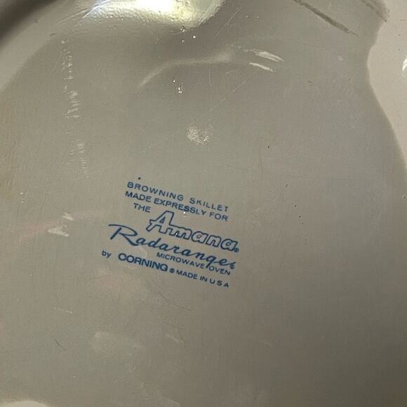⭐️ Amana Radarange/Ware Corningware Microwave Browing Skillet & Domed Lid 1… - Picture 11 of 14
